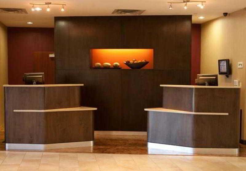 Courtyard By Marriott Norman Hotel Interior photo